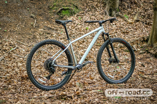 Specialized rockhopper best sale comp 29 avis